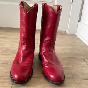 Red boots, rodeo, cowboy, cowgirl.